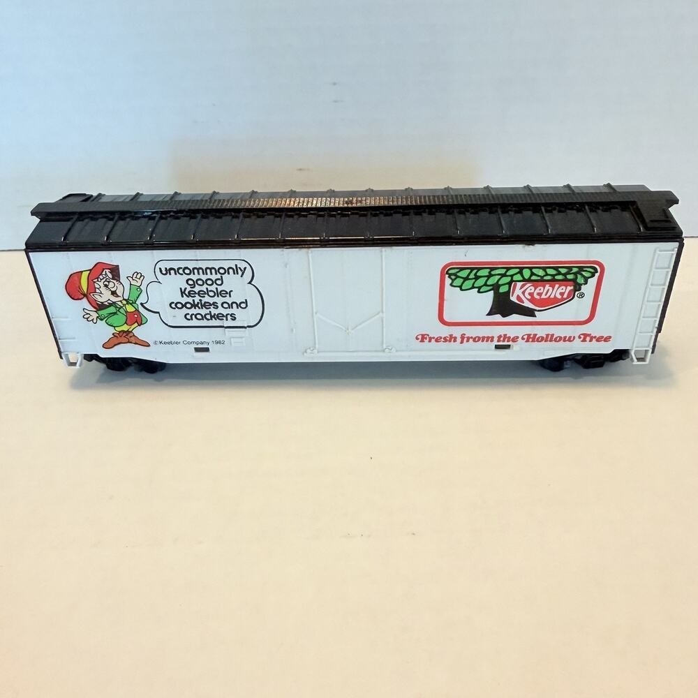 Vintage HO Scale AHM Keebler Cookies 50’ Billboard Box Car